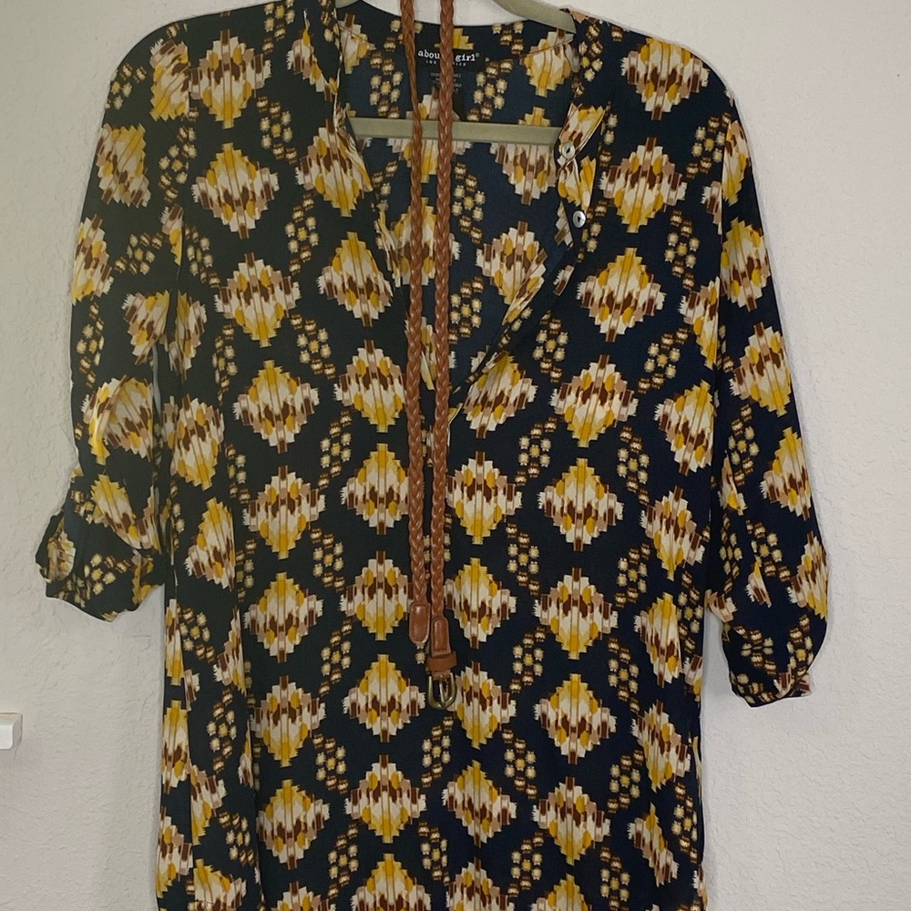 Hi lo blouse with fitted belt